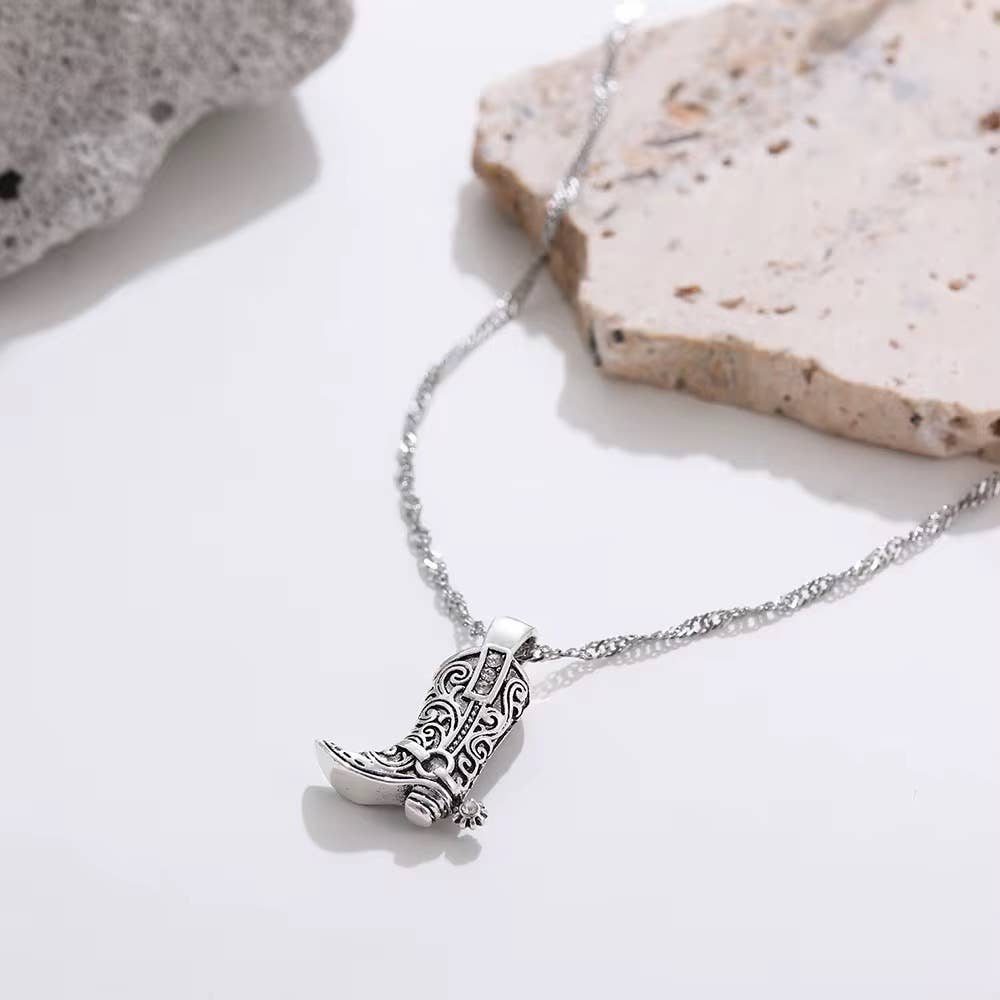 🤍 Cowboy Boot Necklace: Silver